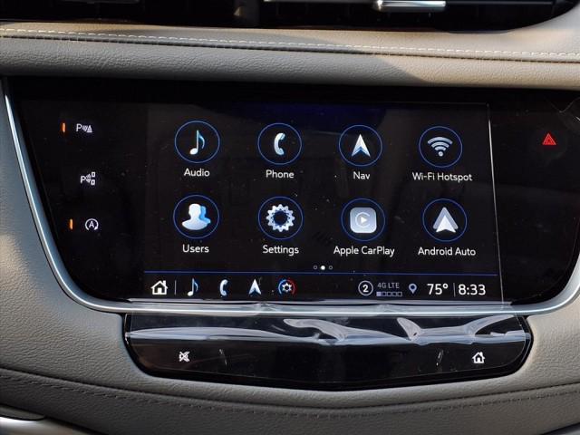 Photo of 2025 Crystal White Tricoat Cadillac XT5
