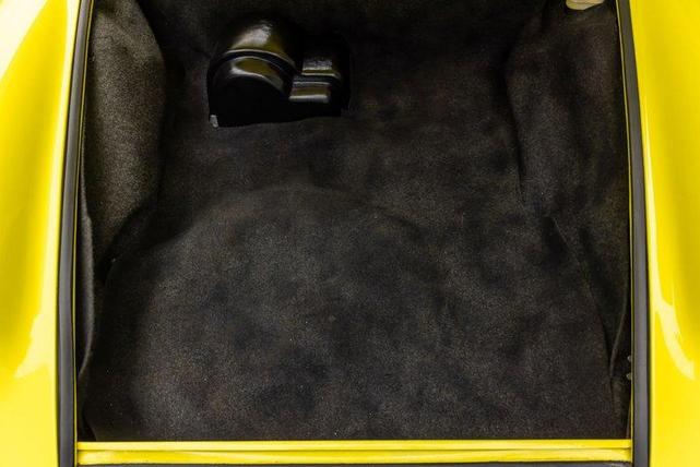 Photo of 1971 Light Yellow Porsche 911