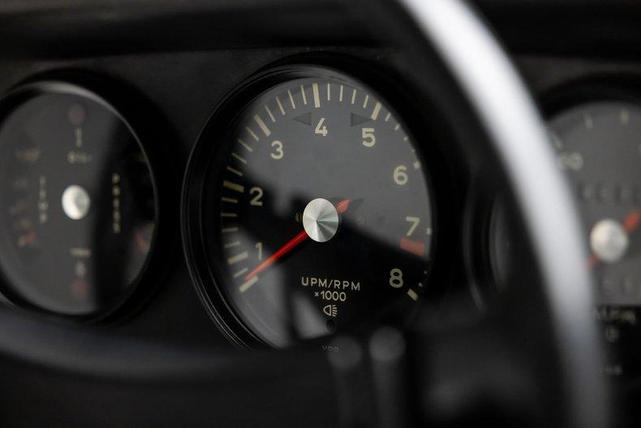 Photo of 1971 Light Yellow Porsche 911
