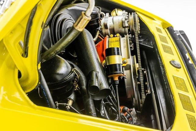 Photo of 1971 Light Yellow Porsche 911