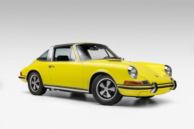 Photo of 1971 Light Yellow Porsche 911