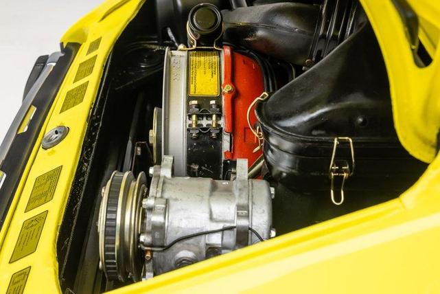 Photo of 1971 Light Yellow Porsche 911