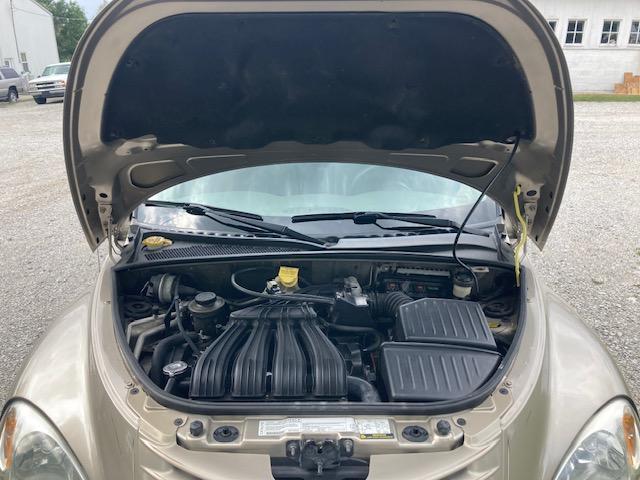 Photo of 2004 Pewter Chrysler PT Cruiser