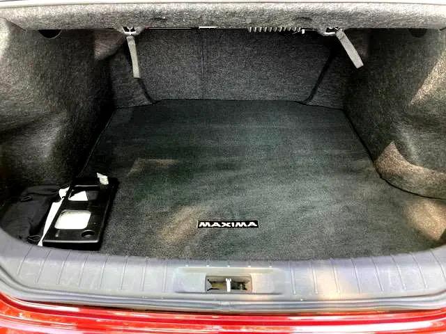 Photo of 2017 Maroon Nissan Maxima