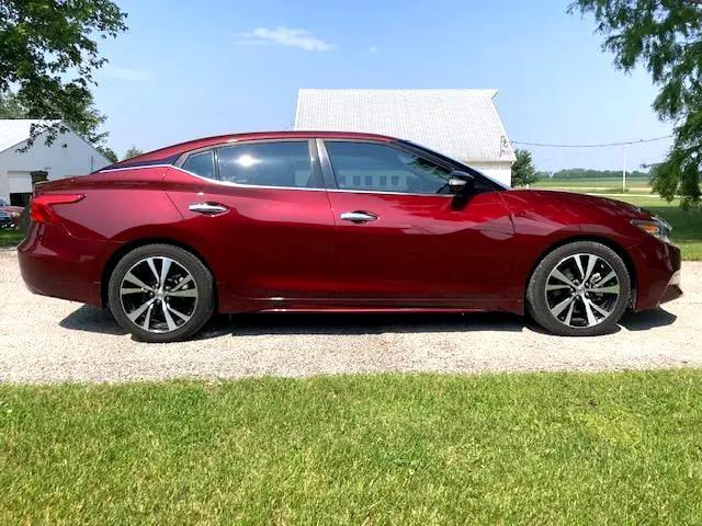 Photo of 2017 Maroon Nissan Maxima
