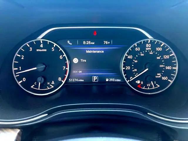 Photo of 2017 Maroon Nissan Maxima