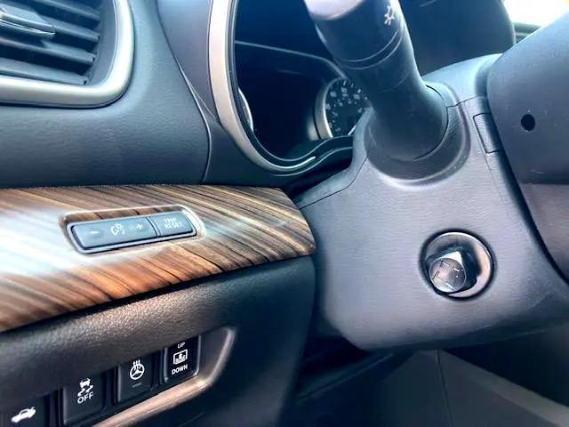 Photo of 2017 Maroon Nissan Maxima