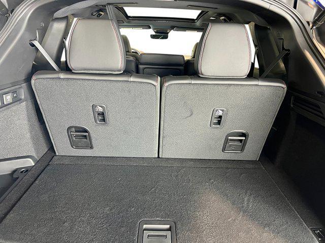 Photo of 2025 Apex Blue Pearl Acura MDX