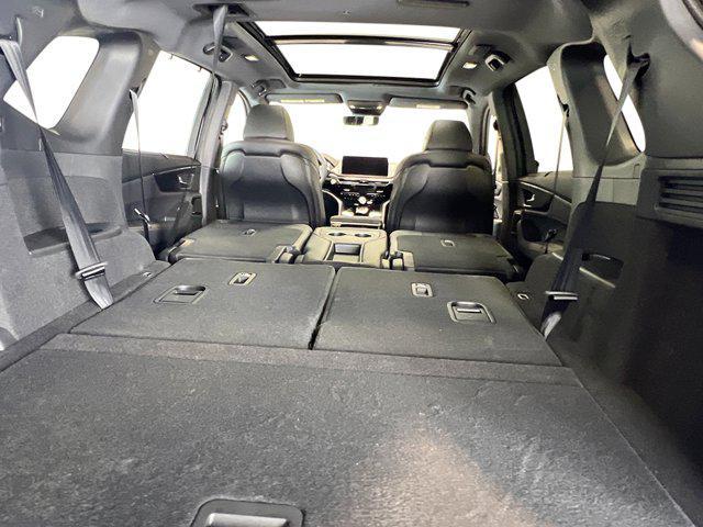 Photo of 2025 Apex Blue Pearl Acura MDX