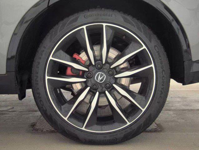 Photo of 2024 Liquid Carbon Metallic Acura MDX
