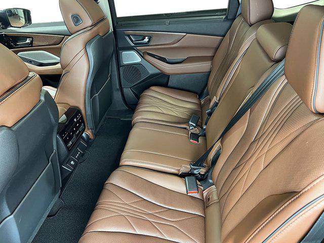 Photo of 2026 Platinum White Pearl Acura MDX
