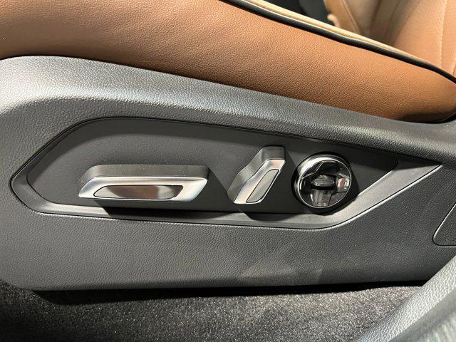 Photo of 2026 Platinum White Pearl Acura MDX