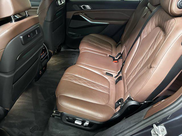 Photo of 2019 Arctic Gray Metallic BMW X7