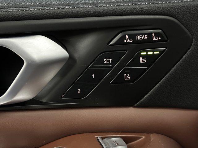 Photo of 2019 Arctic Gray Metallic BMW X7