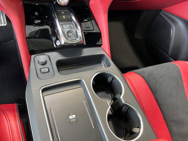 Photo of 2025 Majestic Black Pearl Acura MDX