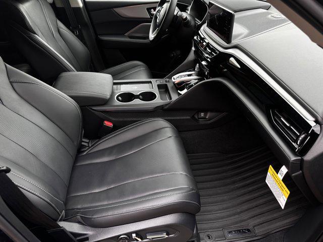 Photo of 2025 PLATINUM WHITE Acura MDX