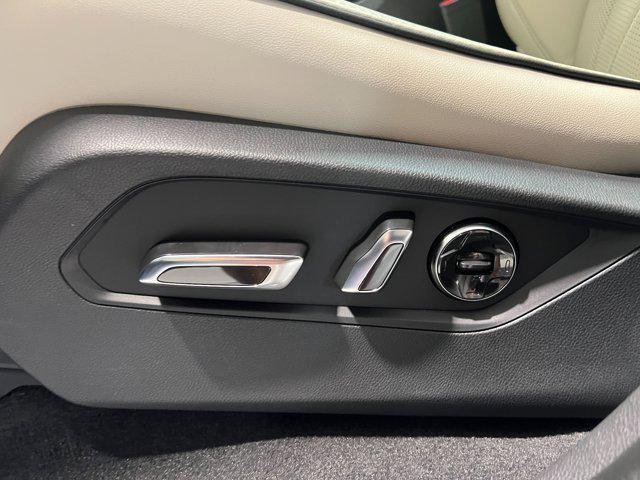Photo of 2026 Urban Gray Pearl Acura MDX
