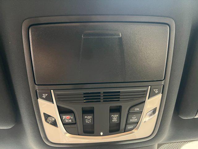 Photo of 2026 Urban Gray Pearl Acura MDX