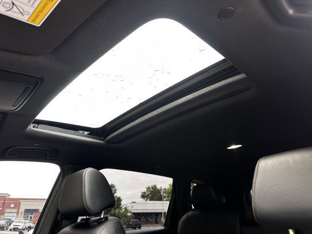 Photo of 2024 Crystal Black Pearl Honda CR-V Hybrid