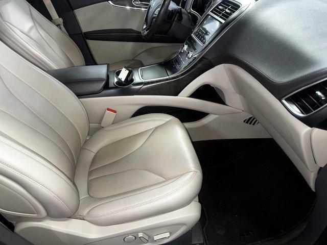 Photo of 2018 ICED MOCHA METALLIC Lincoln MKX