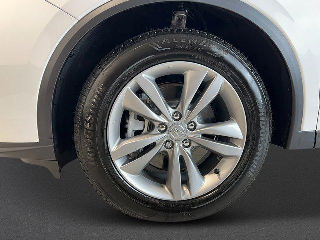 Photo of 2025 Platinum White Pearl Acura MDX