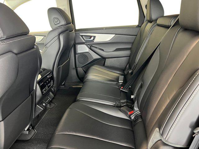 Photo of 2025 Majestic Black Pearl Acura MDX