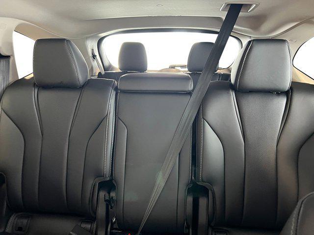 Photo of 2025 Majestic Black Pearl Acura MDX