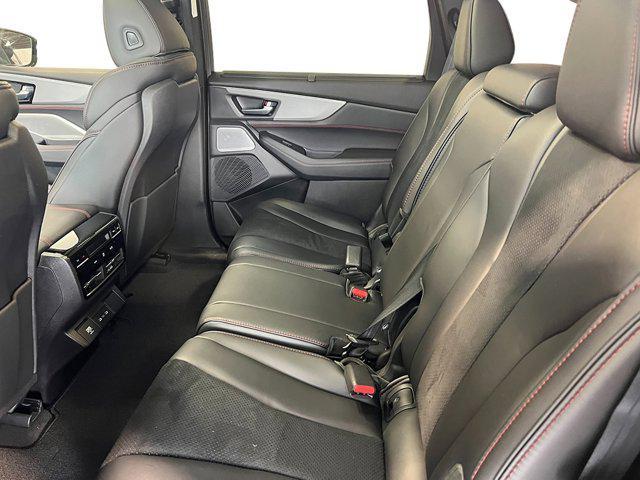 Photo of 2025 Lunar Silver Metallic Acura MDX