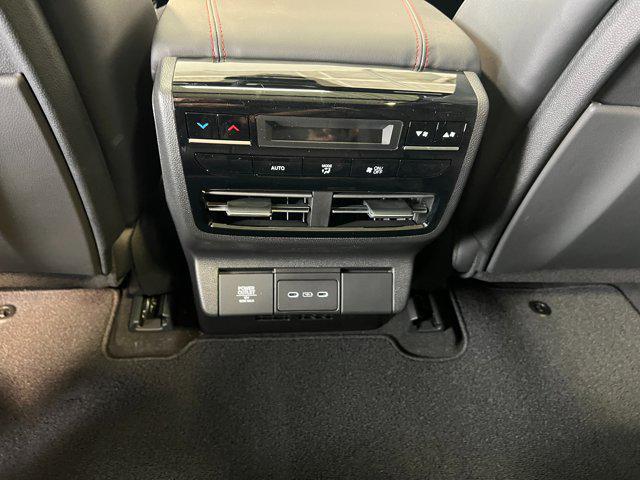 Photo of 2025 Lunar Silver Metallic Acura MDX