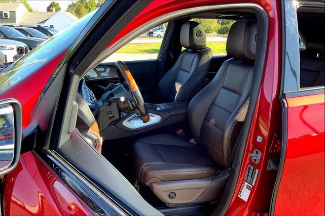 Photo of 2022 MANUFAKTUR Cardinal Red Metallic Mercedes-Benz GLE 350
