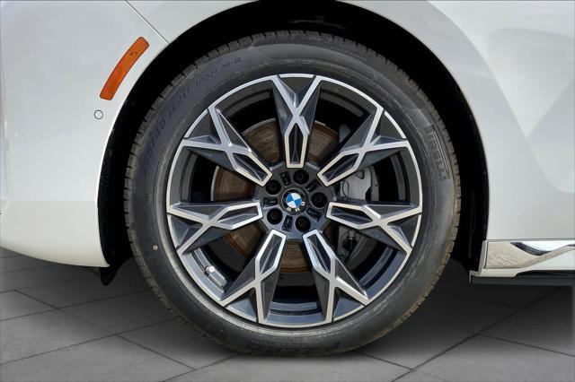 Photo of 2024 White BMW i7
