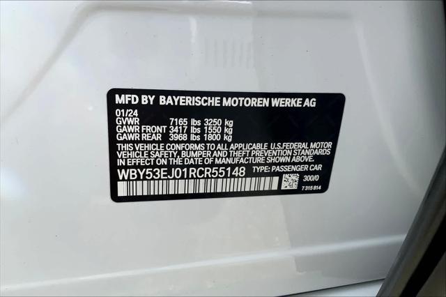 Photo of 2024 White BMW i7