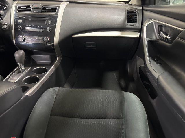 Photo of 2015 Gun Metallic Nissan Altima