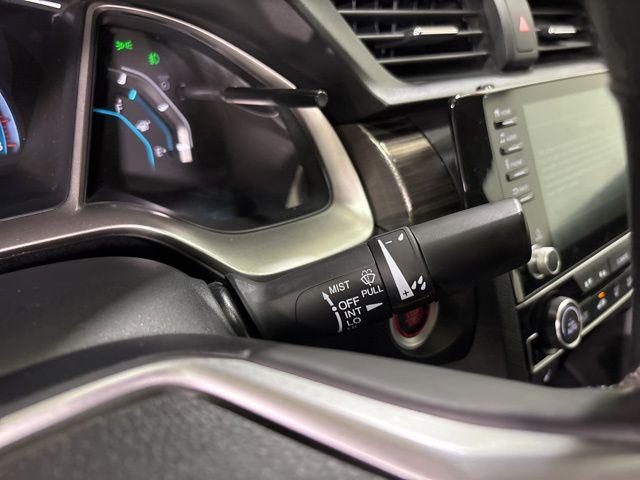 Photo of 2019 Platinum White Pearl Honda Civic
