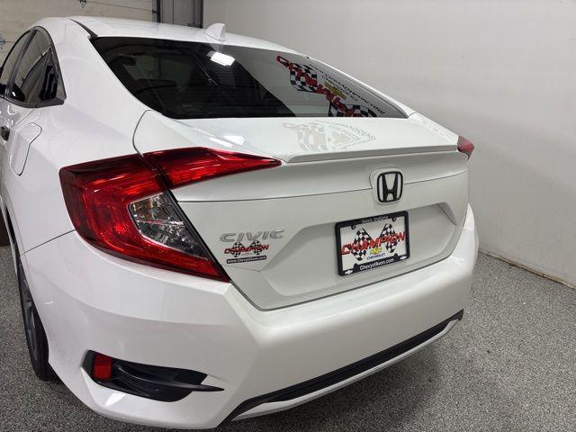 Photo of 2019 Platinum White Pearl Honda Civic
