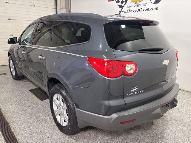 Photo of 2010 Cyber Gray Metallic Chevrolet Traverse