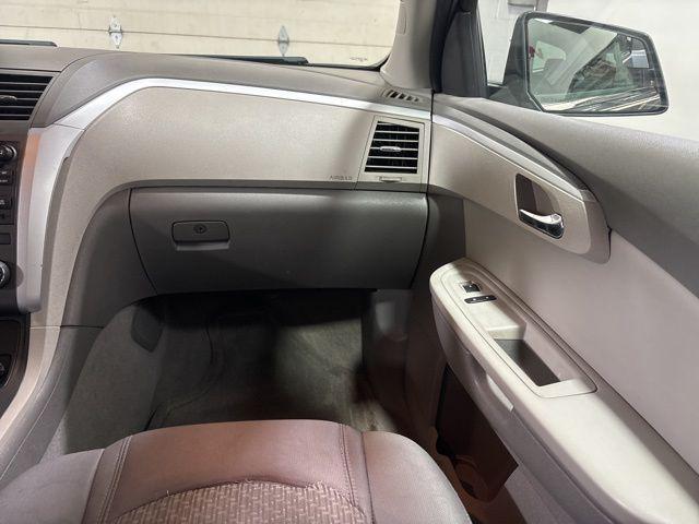 Photo of 2010 Cyber Gray Metallic Chevrolet Traverse