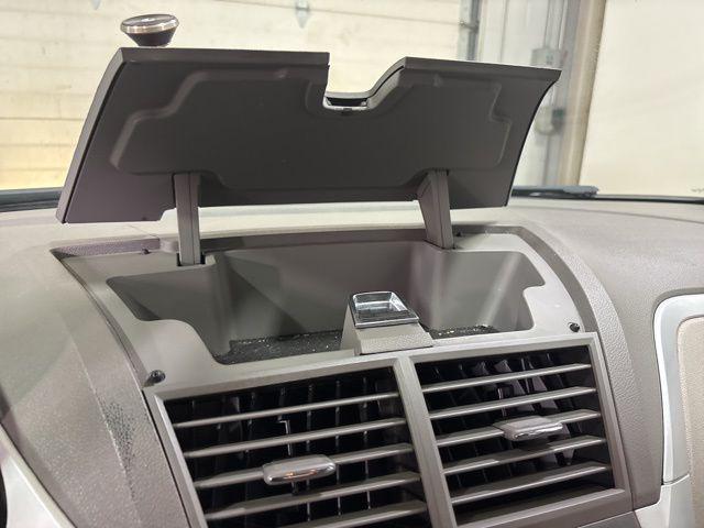 Photo of 2010 Cyber Gray Metallic Chevrolet Traverse