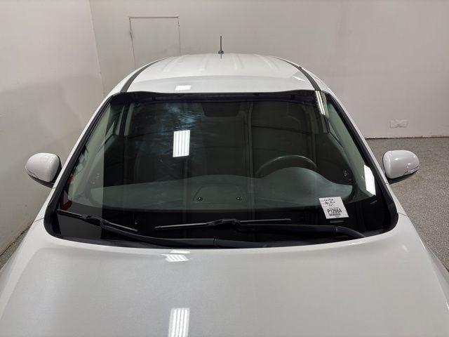 Photo of 2020 Snow White Pearl Kia Sorento