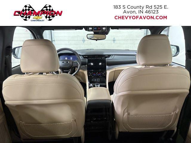 Photo of 2023 Midnight Sky Jeep Grand Cherokee