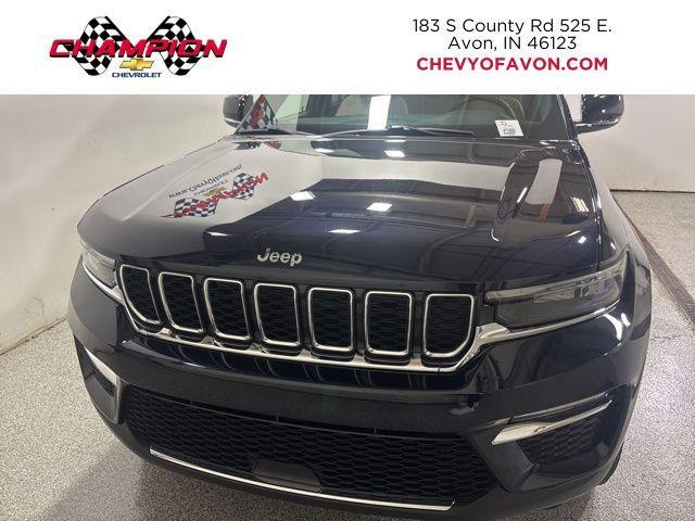 Photo of 2023 Midnight Sky Jeep Grand Cherokee