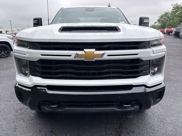 Photo of 2025 Summit White Chevrolet Silverado 2500
