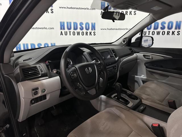 Photo of 2016 Crystal Black Pearl Honda Pilot