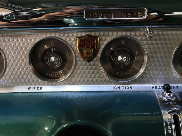 Photo of 1954 Green Buick Roadmaster