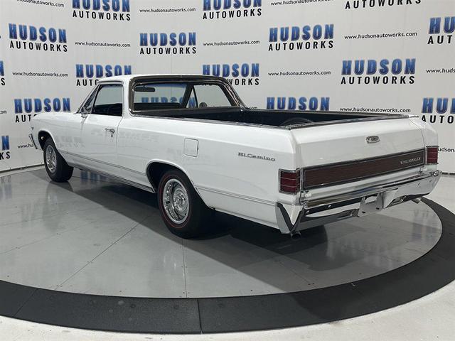 Photo of 1967 Silver Chevrolet El Camino