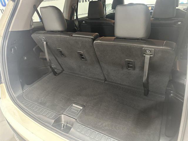 Photo of 2019 White Diamond Pearl Honda Pilot
