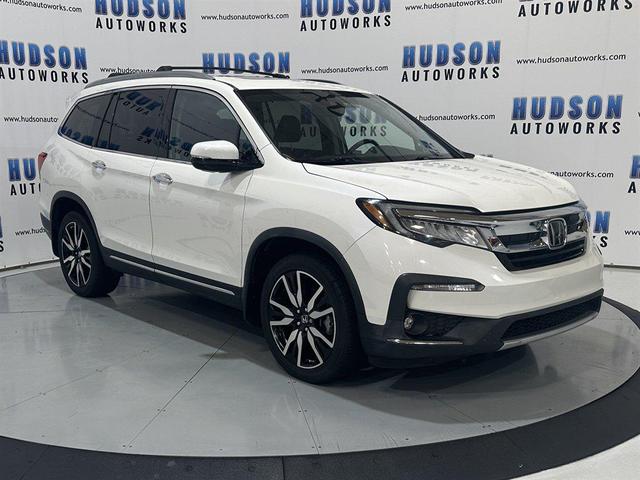 Photo of 2019 White Diamond Pearl Honda Pilot