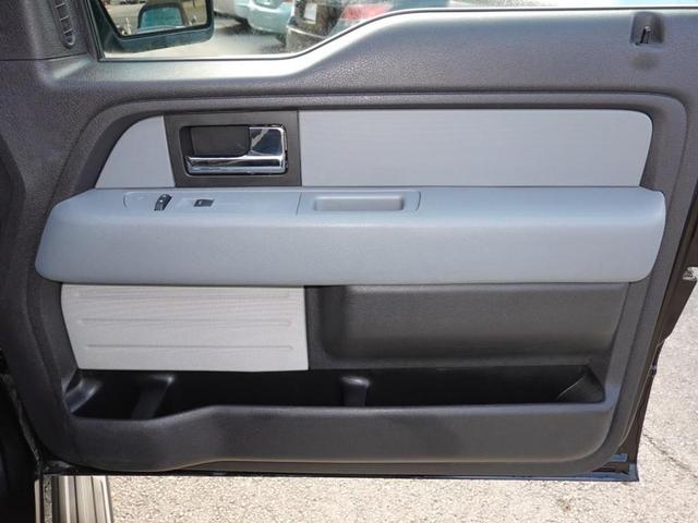 Photo of 2014 Tuxedo Black Metallic Ford F-150