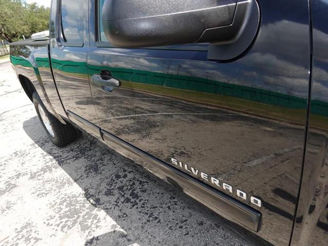 Photo of 2013 Black Chevrolet Silverado 1500