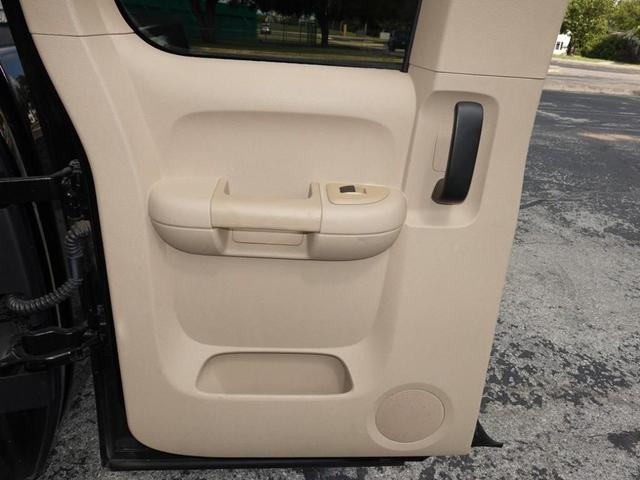 Photo of 2013 Black Chevrolet Silverado 1500